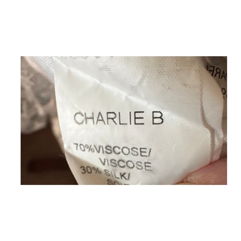 Charlie B Italian Silk Top Sz S - Picture 8 of 8